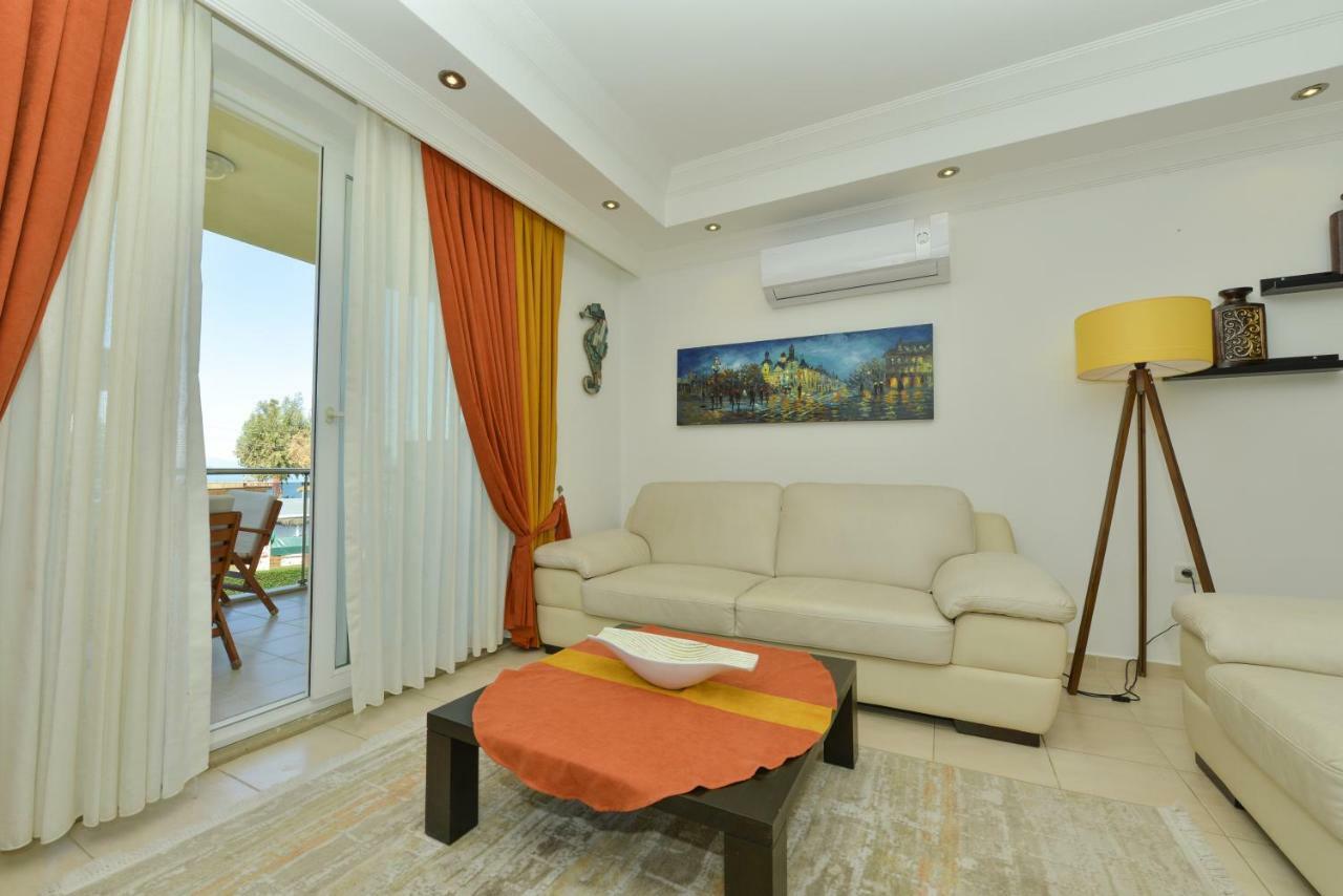 Saros Apartments Calis Beach 费特希耶 外观 照片
