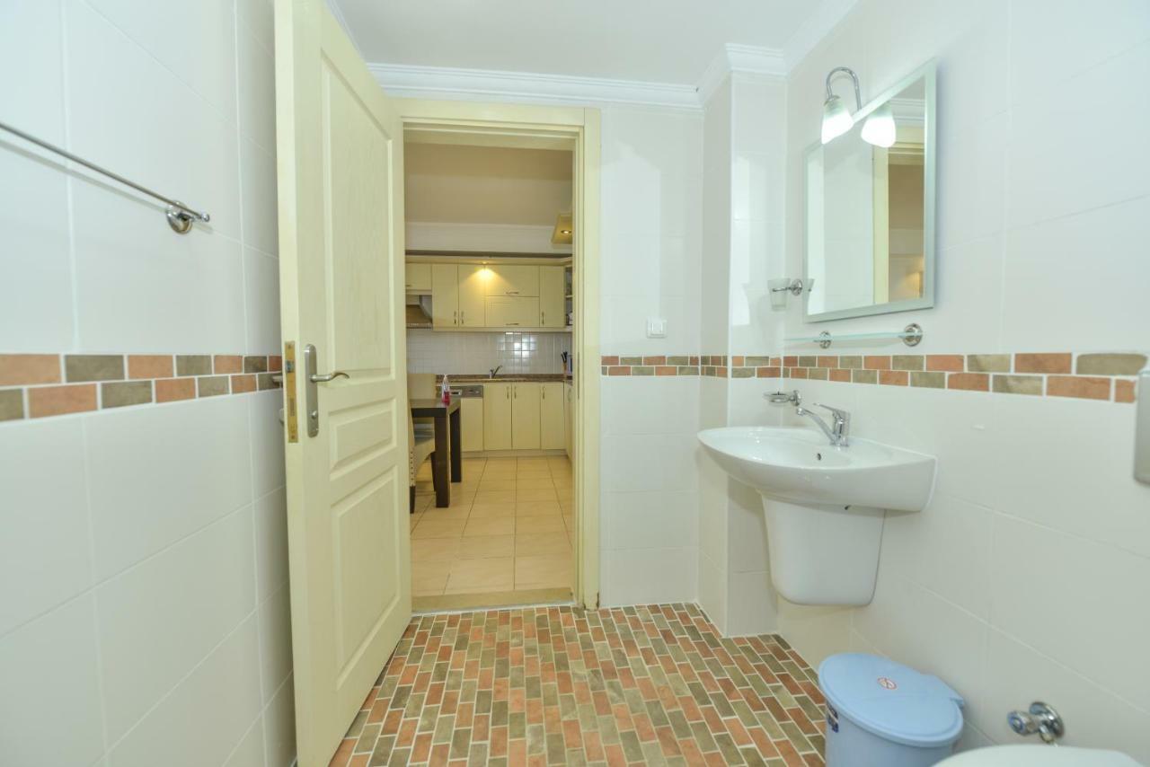 Saros Apartments Calis Beach 费特希耶 外观 照片
